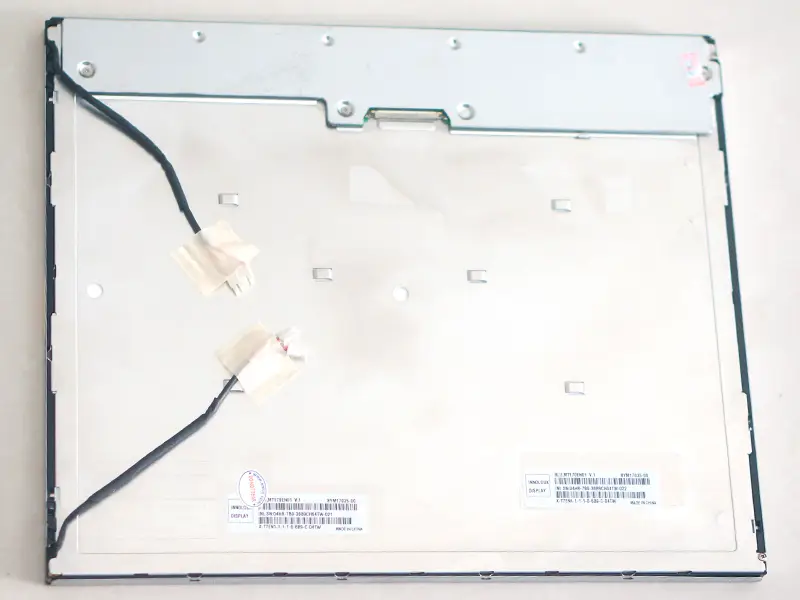 Remplacement du panneau LCD MT170EN01 V.1 Innolux